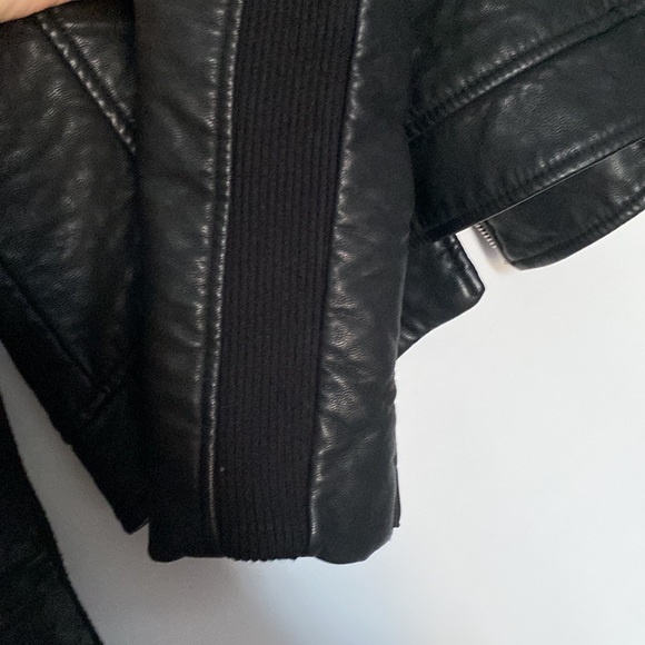 Zara Faux Leather Jacket with Removable Faux Fur Collar in size Medium - Picture 8 of 12